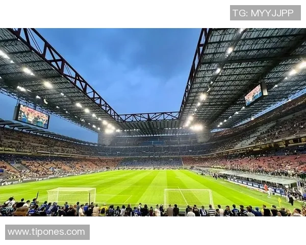 金嗓子足球传奇：从绿茵场到音乐舞台的跨界人生